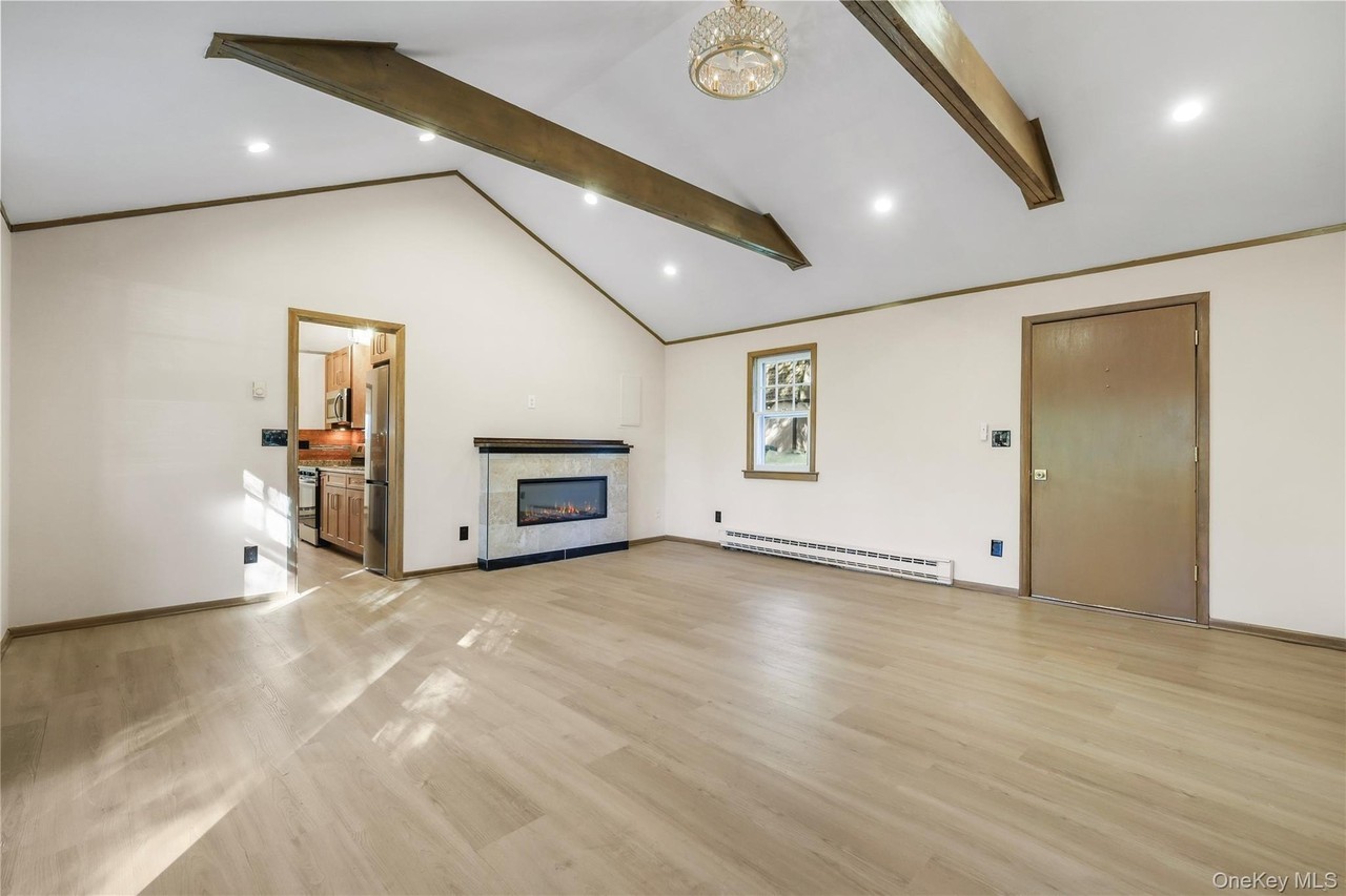 147 Canopus Hollow Rd #A - Photo 4 of 18