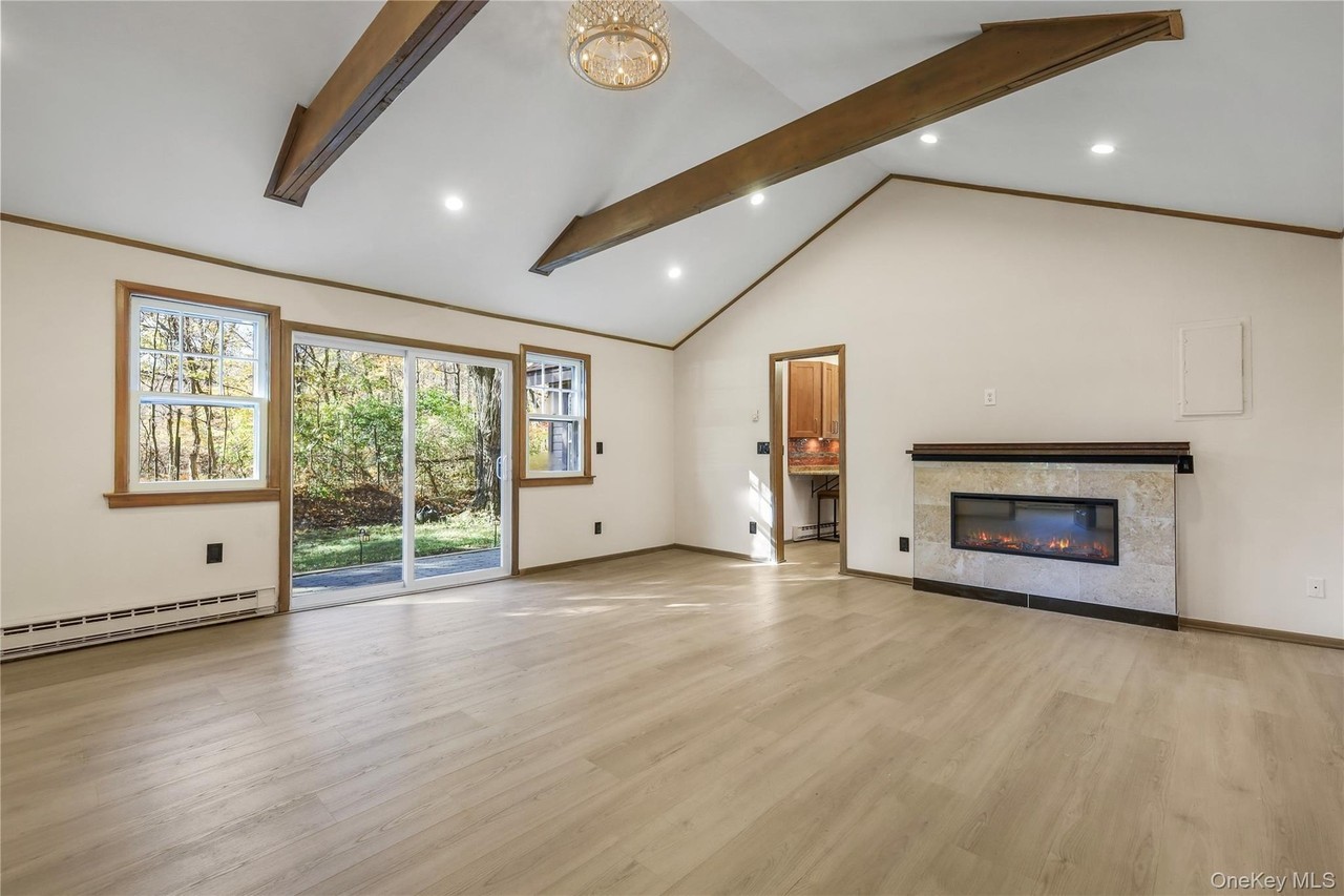 147 Canopus Hollow Rd #A - Photo 5 of 18