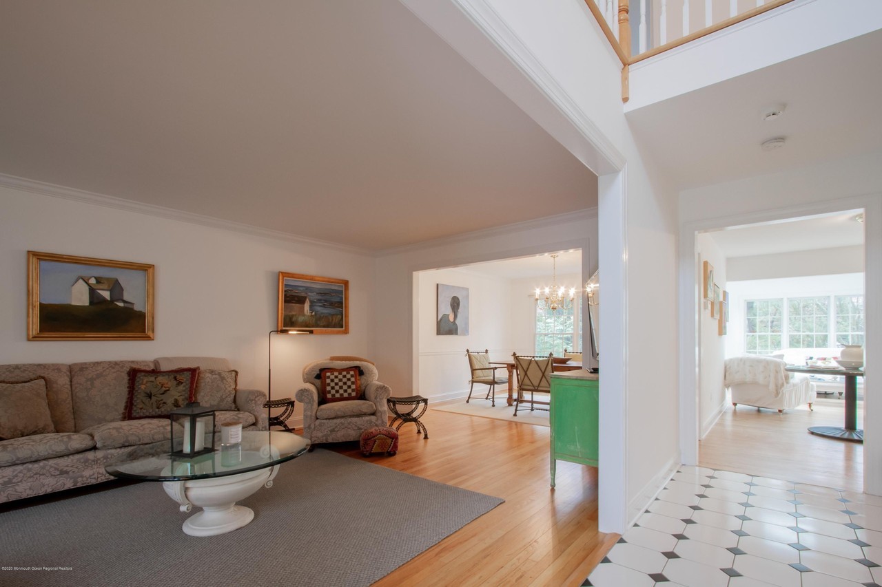 142 Silvermist Ct - Photo 4 of 24