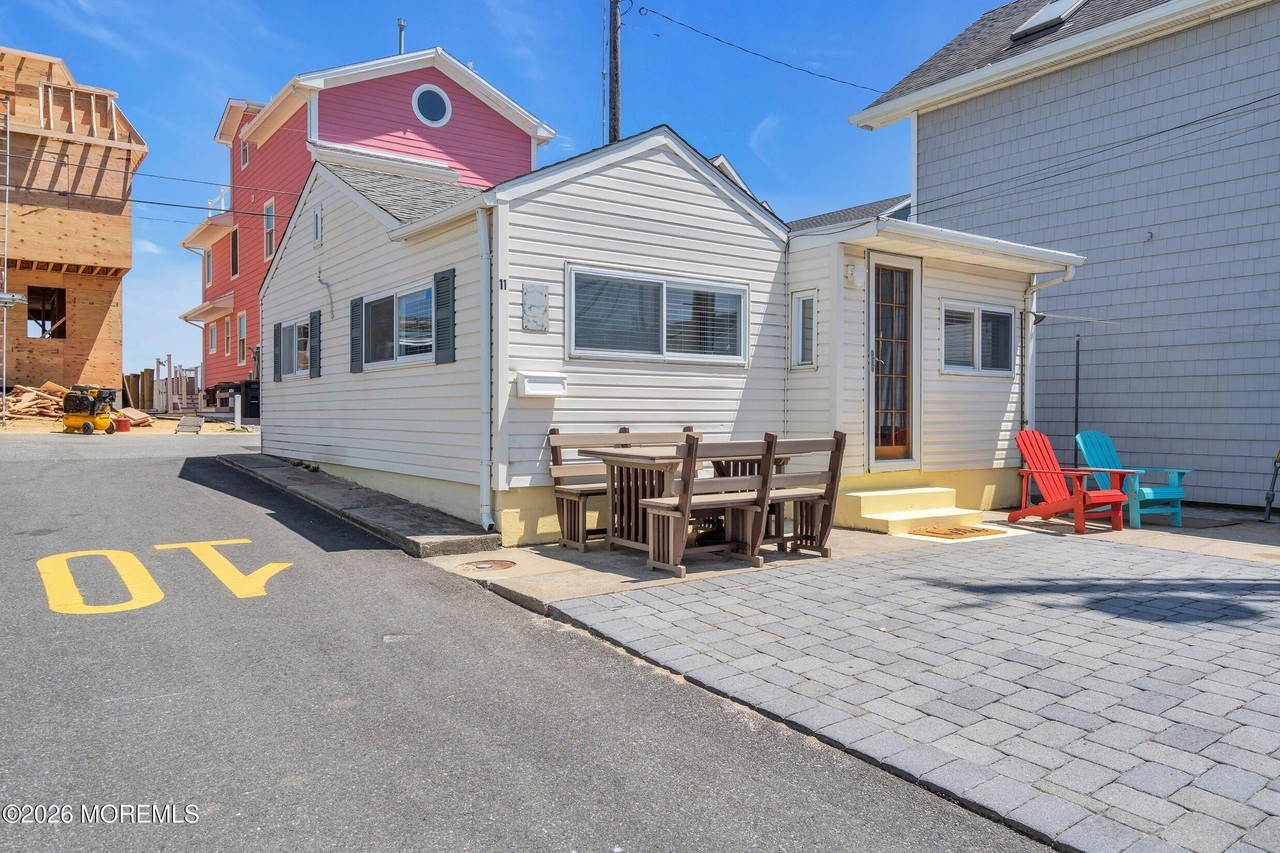 11 E Channel Way - Photo 4 of 22