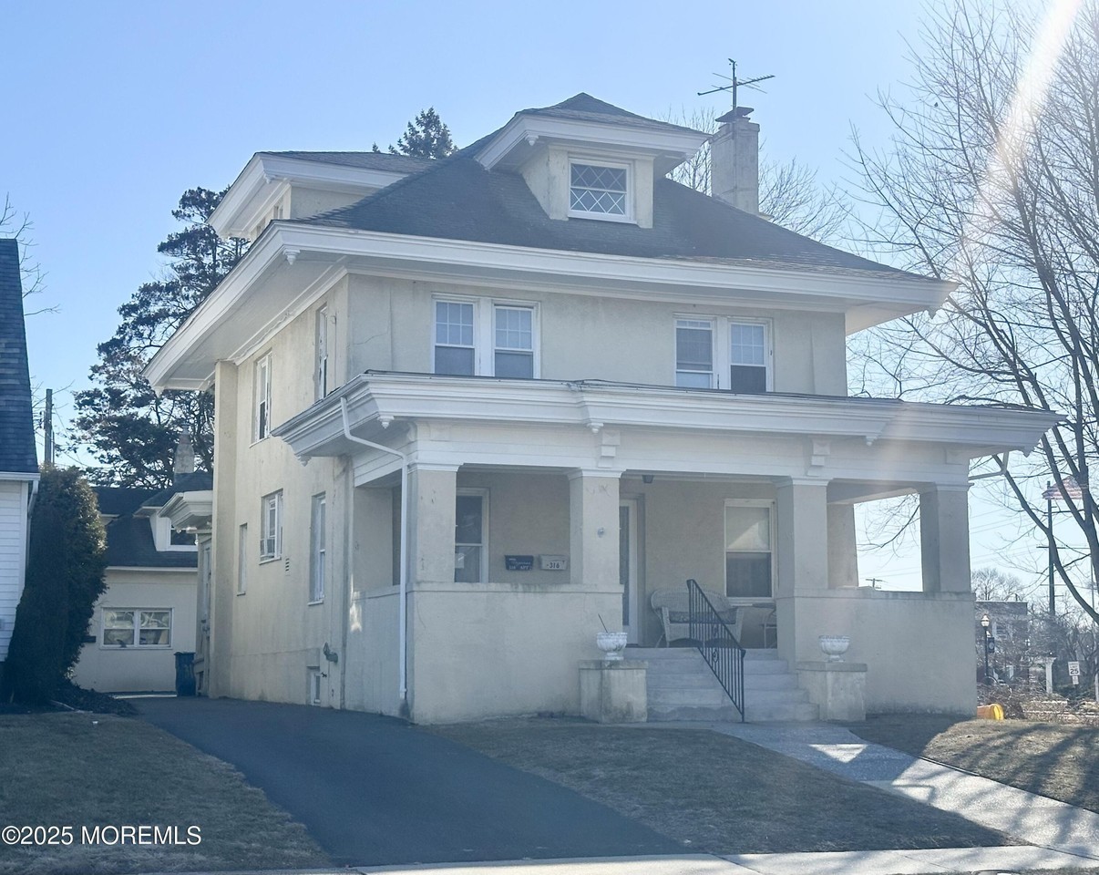 316 Spier Ave #3