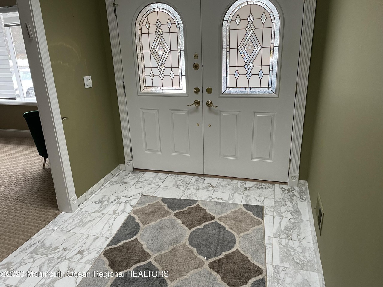 505 Monmouth Rd - Photo 3 of 13