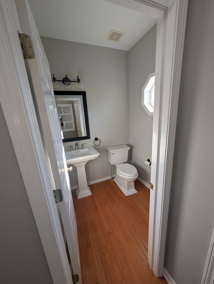 4706 Joyce Ln - Photo 3 of 11