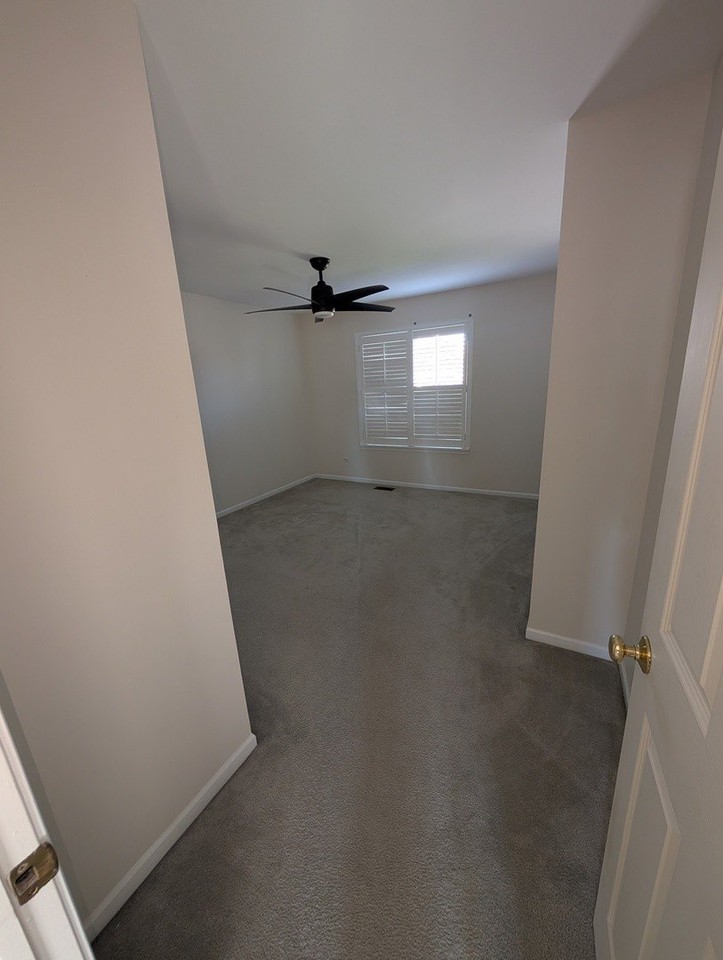 4706 Joyce Ln - Photo 4 of 11