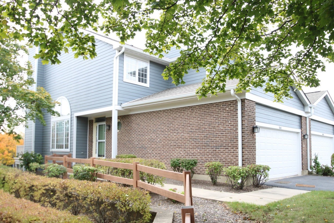 561 W Parkside Dr