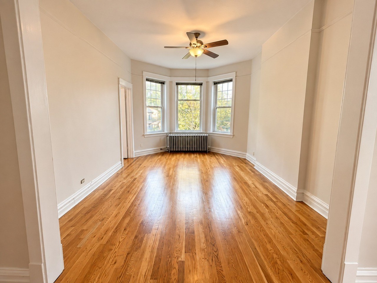1615 W Belle Plaine Ave #2 - Photo 4 of 11
