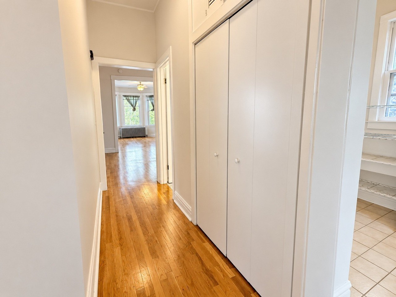 1615 W Belle Plaine Ave #2 - Photo 6 of 11