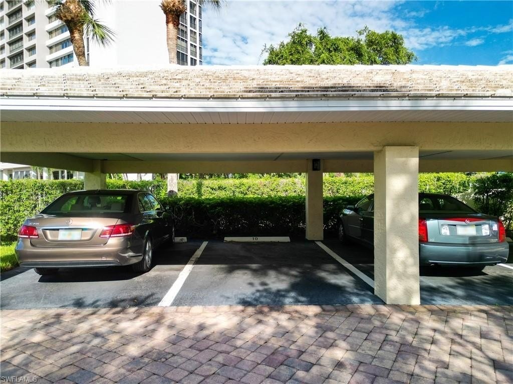 5811 Glencove Dr #1007 - Photo 2 of 40