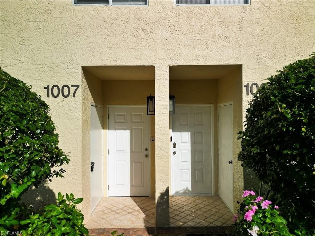 5811 Glencove Dr #1007 - Photo 4 of 40