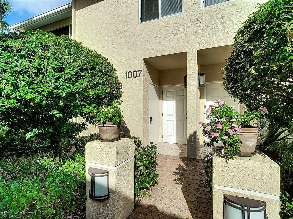 5811 Glencove Dr #1007 - Photo 5 of 40