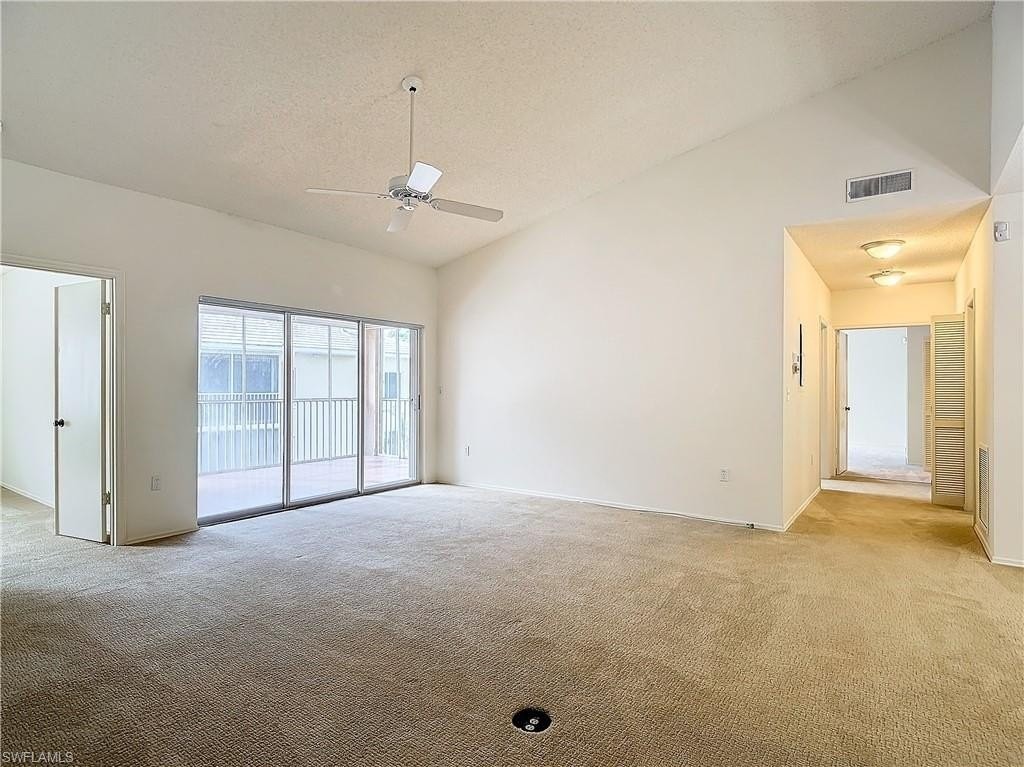 5811 Glencove Dr #1007 - Photo 7 of 40