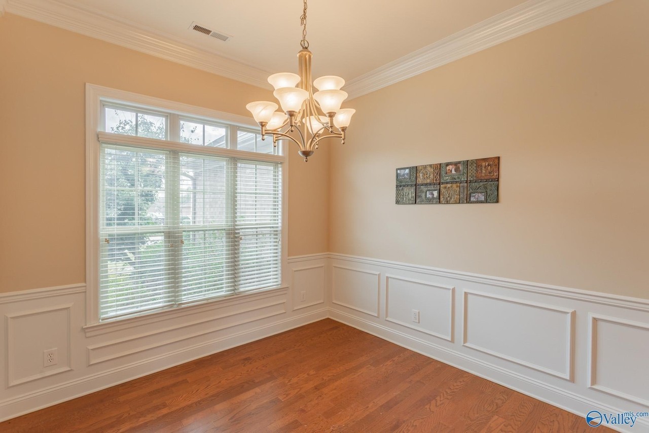 115 Mattie Ct - Photo 3 of 22