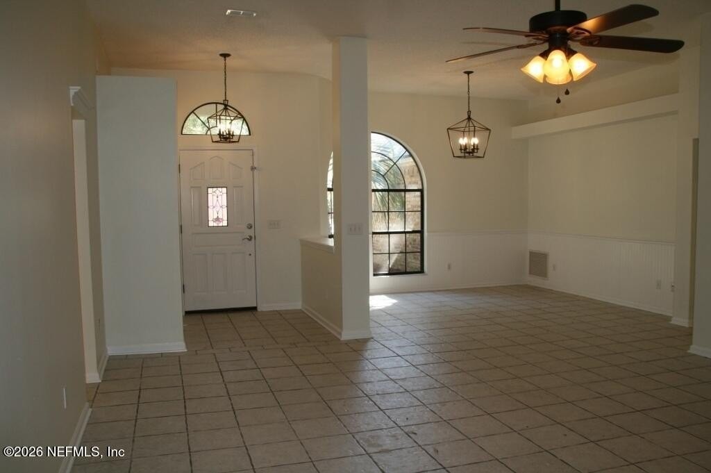 6106 Pine Ave - Photo 3 of 26
