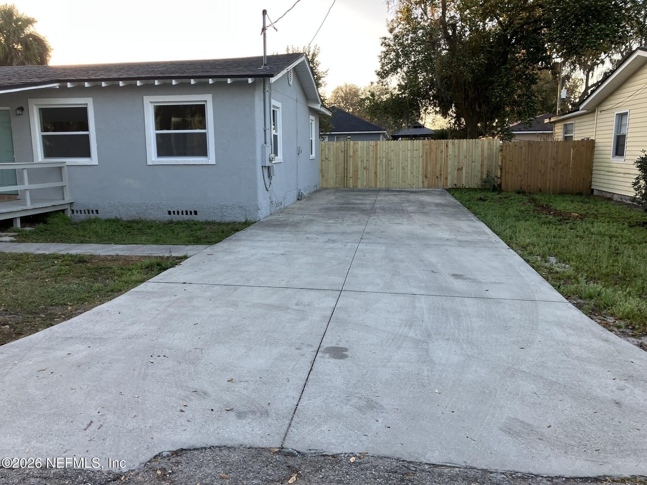 4638 Bird Ave - Photo 3 of 10