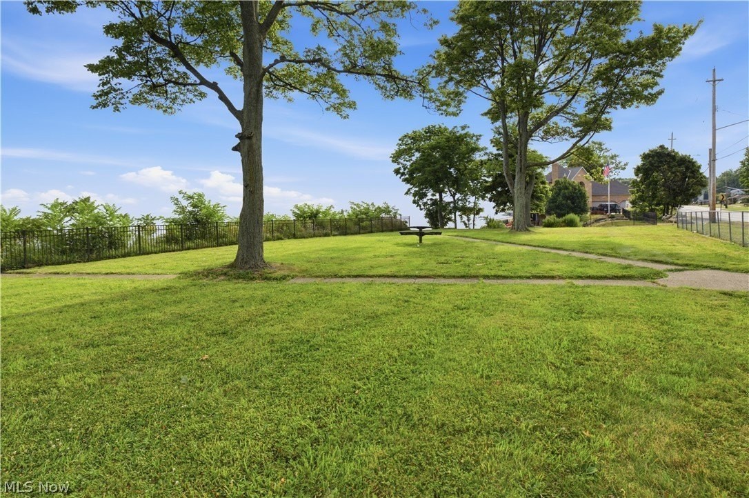 32407 Lake Rd - Photo 2 of 11
