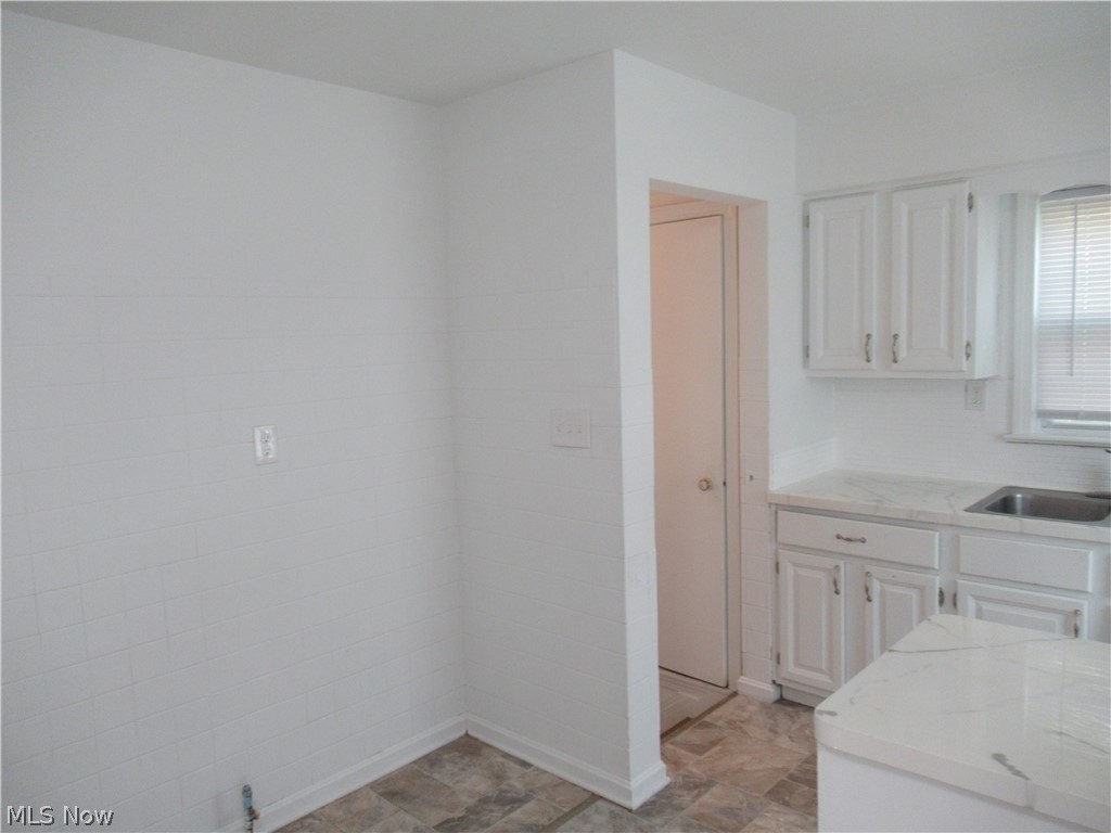 311 Columbus St - Photo 7 of 29
