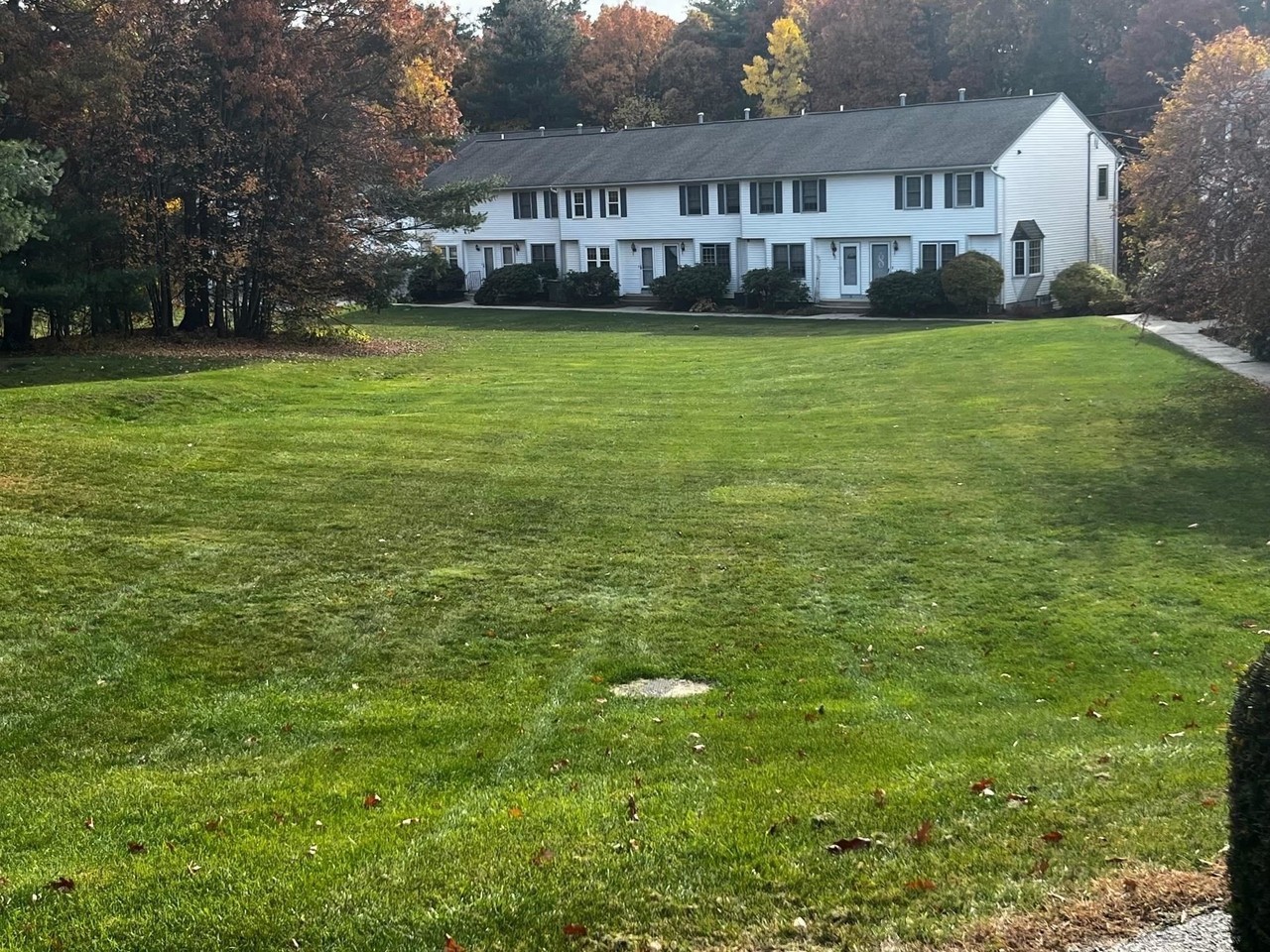 36 Lochmere Ln - Photo 2 of 17