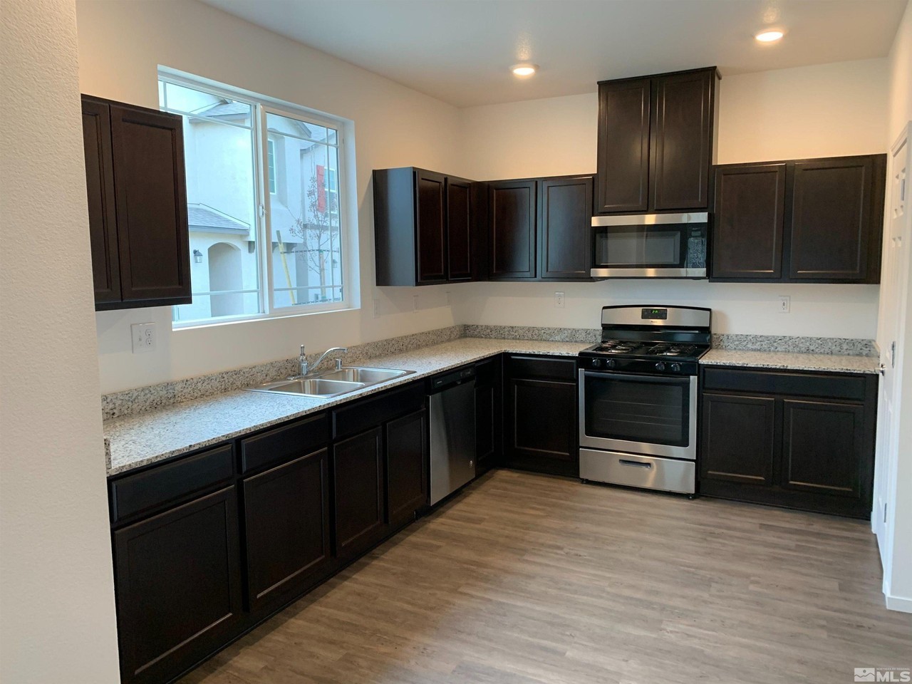 9617 Nautical Mile Rd - Photo 3 of 16