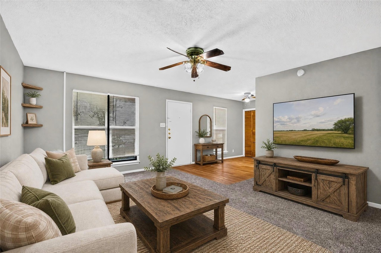 6530 Fall Creek Hwy - Photo 3 of 24
