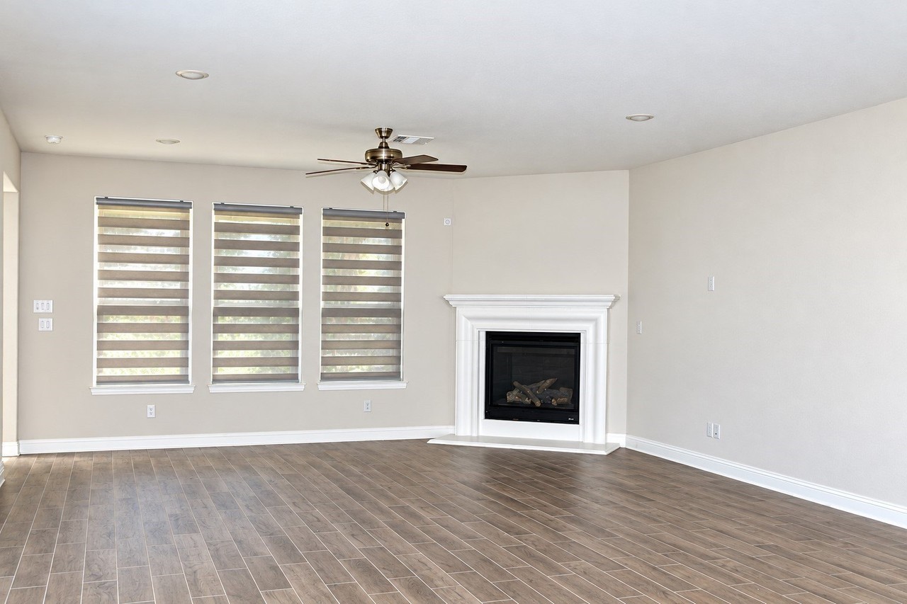15833 Talamore Ln - Photo 6 of 20