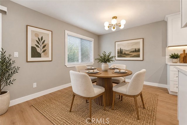 637 N West Knoll Dr #204 - Photo 6 of 8