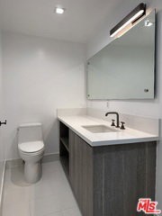 9842 Vidor Dr #201 - Photo 6 of 7