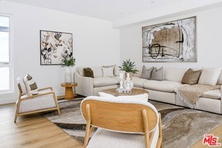 511 N Flores St #5 - Photo 6 of 8