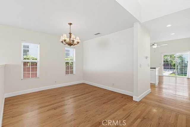 616 36th St - Photo 6 of 8