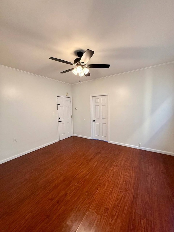 331 Ashton Ave - Photo 2 of 10