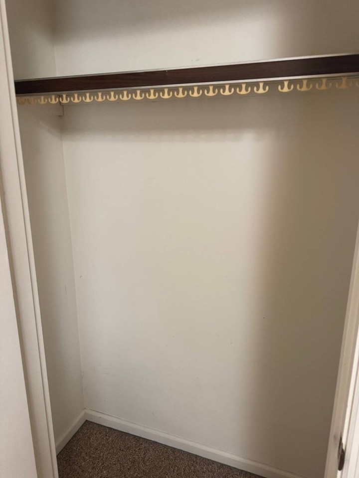 1016 19th St - Photo 5 of 7