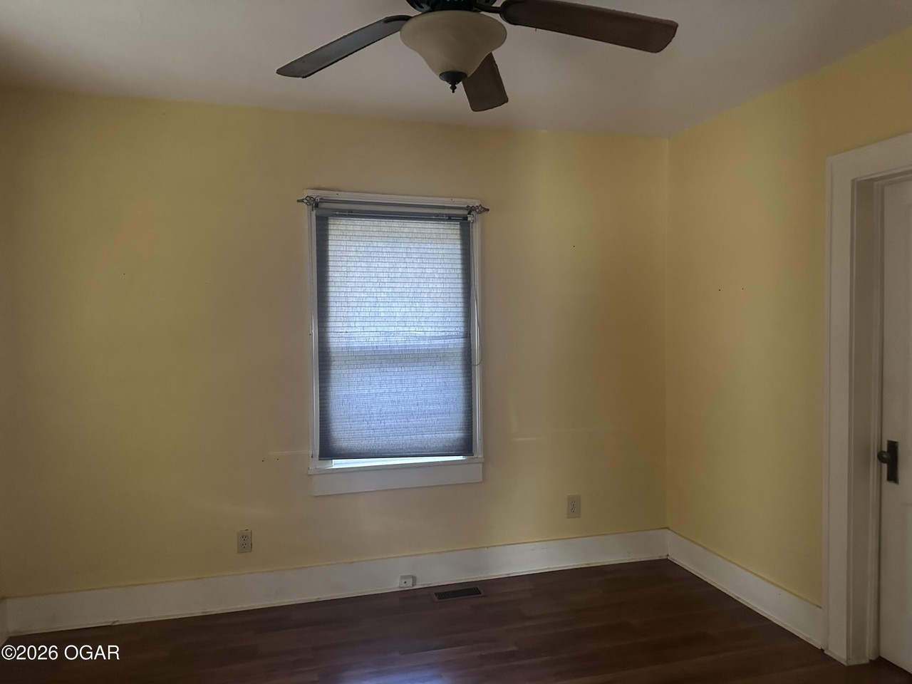 605 S High St - Photo 5 of 10