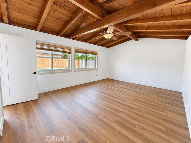6830 Sylvia Ave - Photo 4 of 8