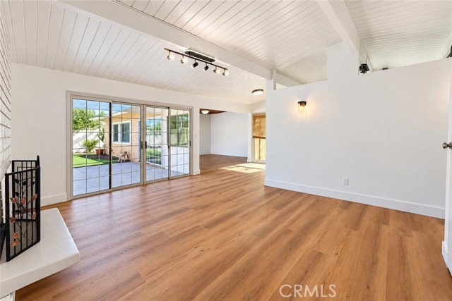 6830 Sylvia Ave - Photo 6 of 8