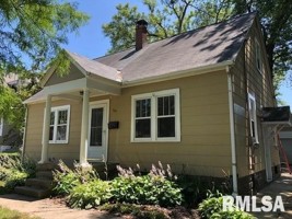 featured image of 204 Hilldale Ave