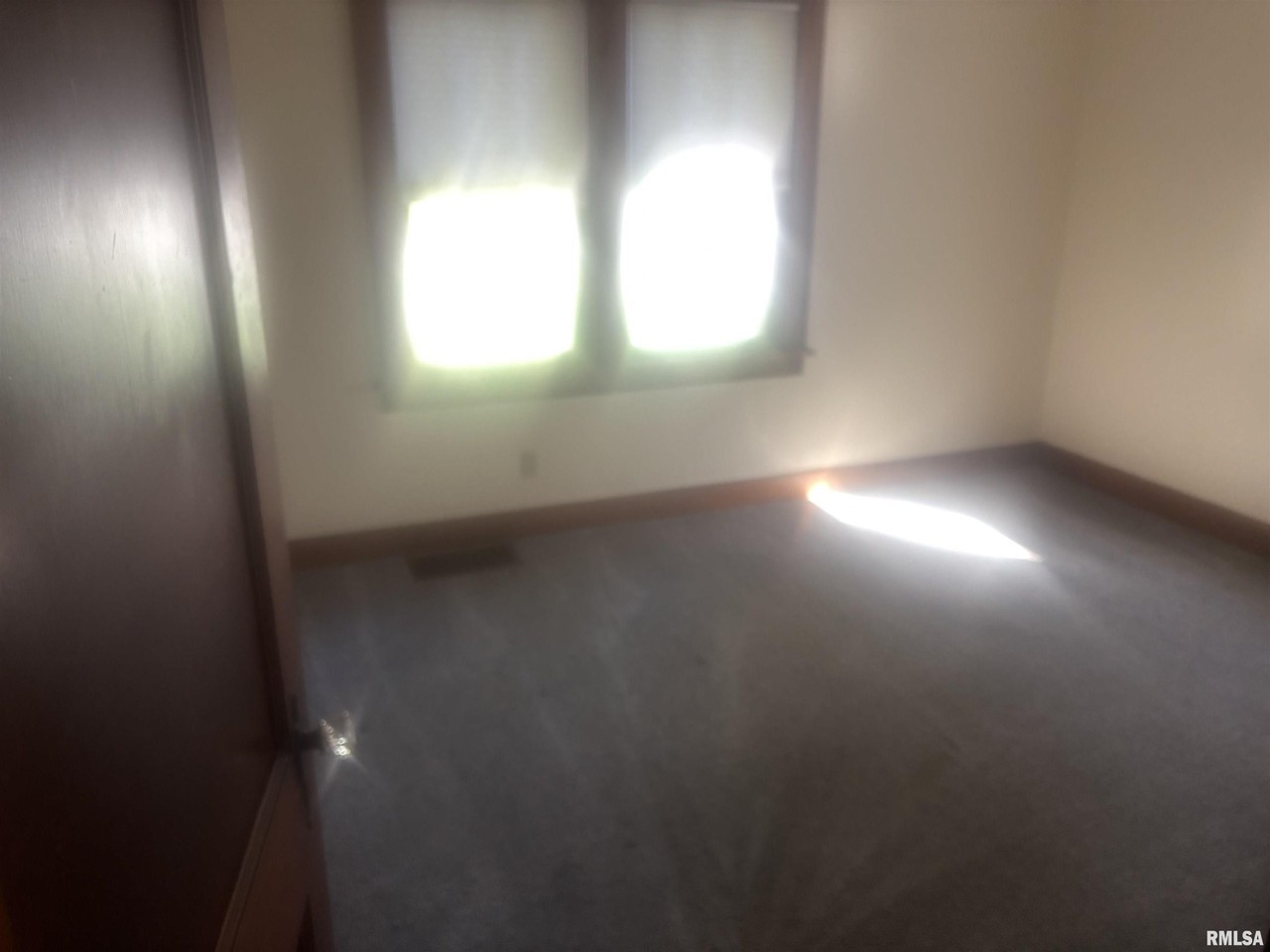 204 Hilldale Ave - Photo 4 of 11