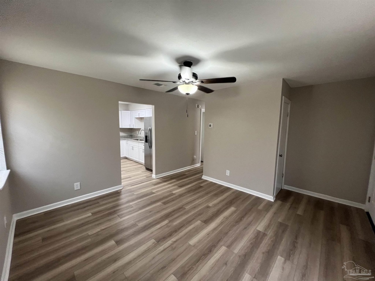 821 Calhoun Ave - Photo 3 of 18