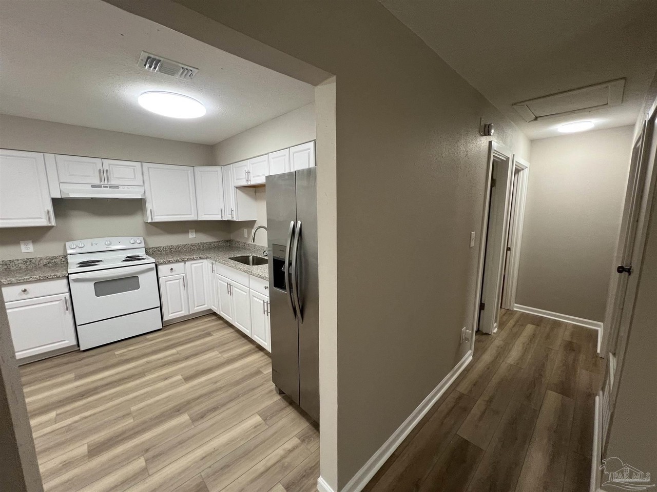 821 Calhoun Ave - Photo 4 of 18