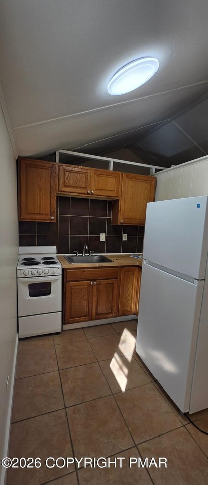 3241 N 5th St - Photo 7 of 9