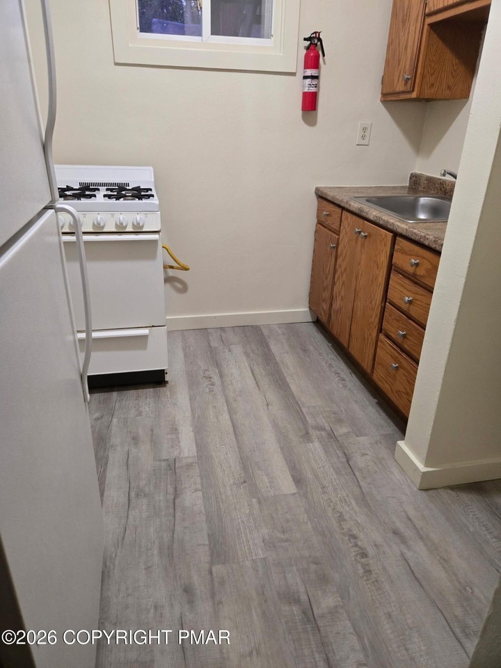 106 3rd St #1 - Photo 7 of 7
