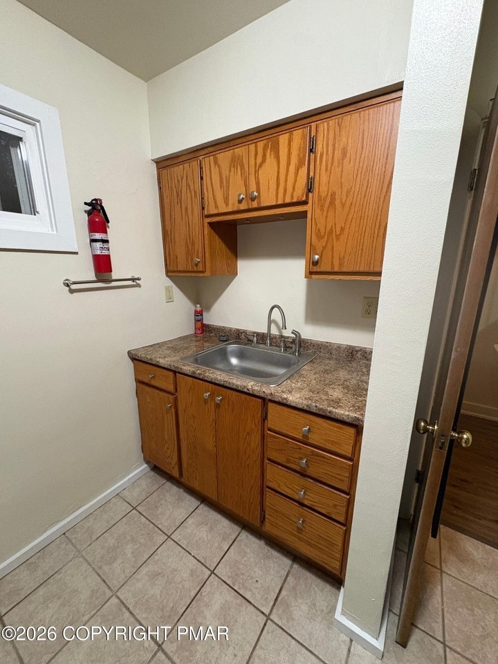 106 3rd St #2 - Photo 7 of 8