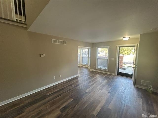 41285 Southwind Dr - Photo 7 of 26