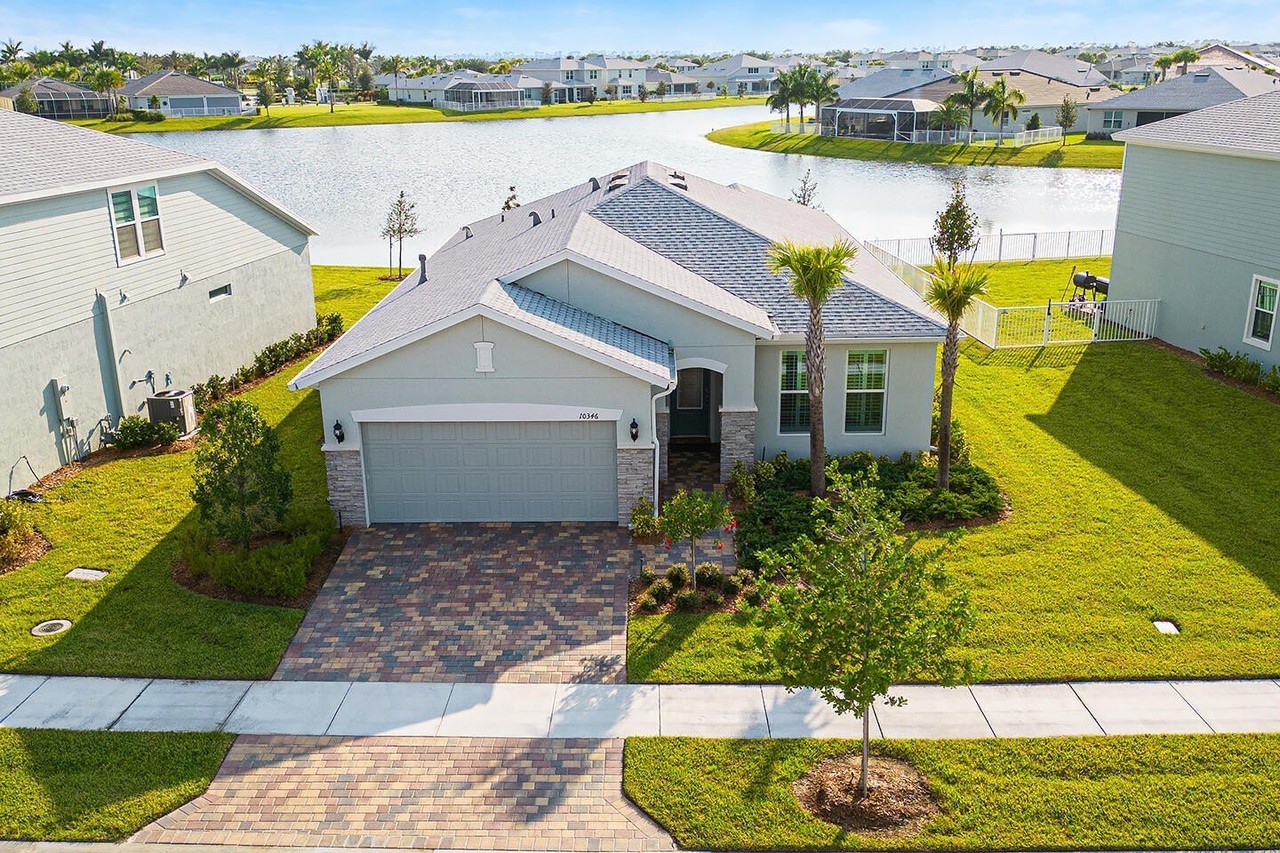 10346 Sw Captiva Dr - Photo 3 of 38
