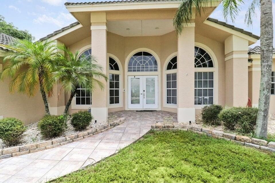 2962 Sw Coastal Ter - Photo 2 of 50