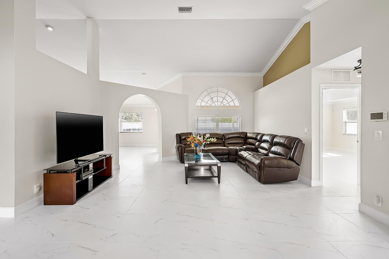2962 Sw Coastal Ter - Photo 6 of 50