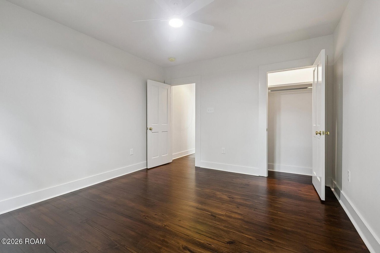 303 Adams St - Photo 7 of 11