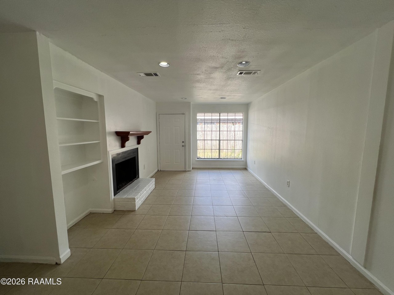 10612 Stanley Aubin Ln - Photo 3 of 14
