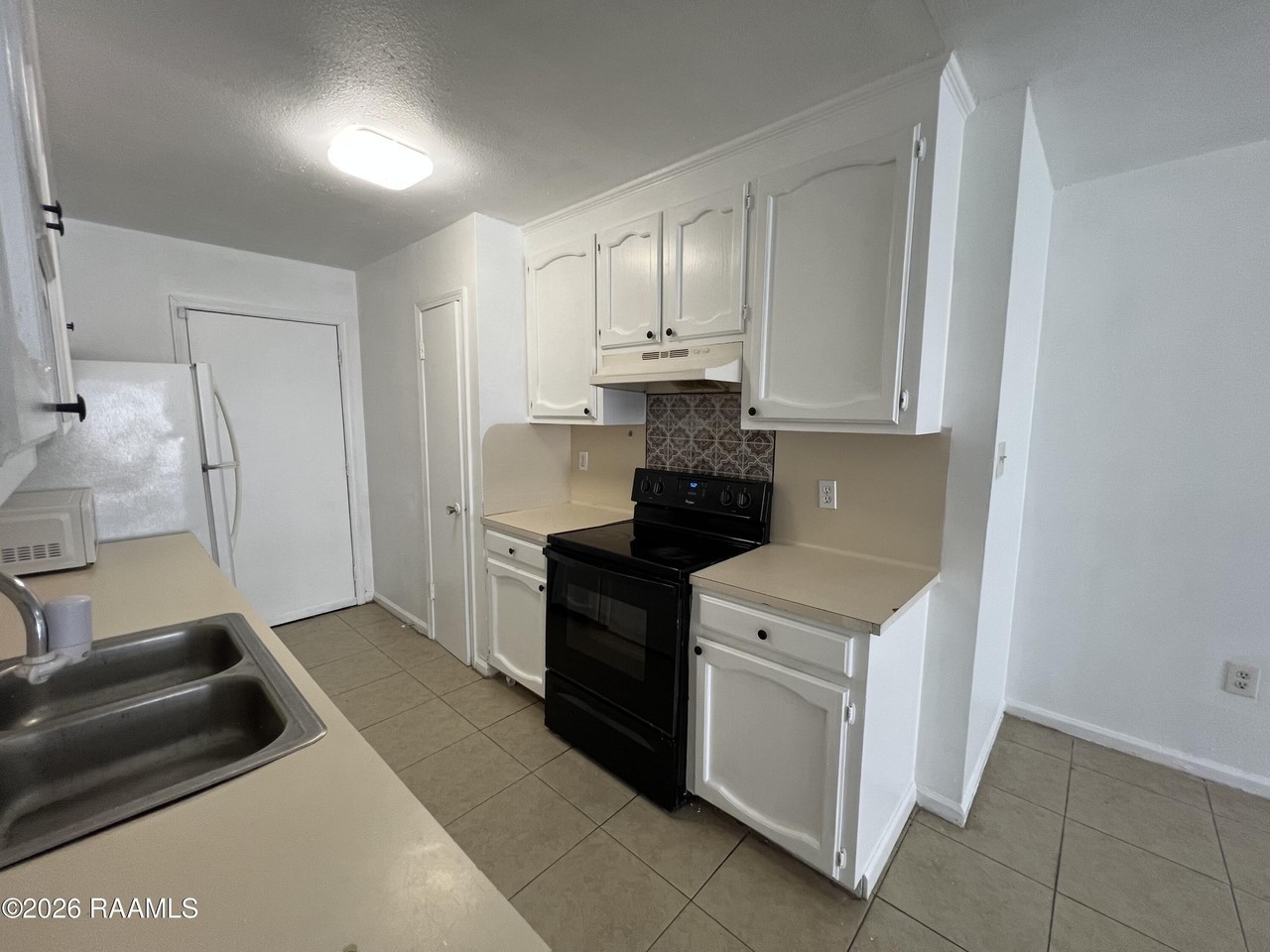 10612 Stanley Aubin Ln - Photo 6 of 14