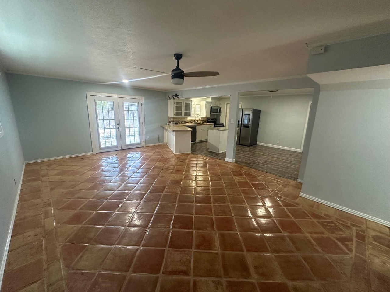 2933 Woodland Cir - Photo 7 of 16