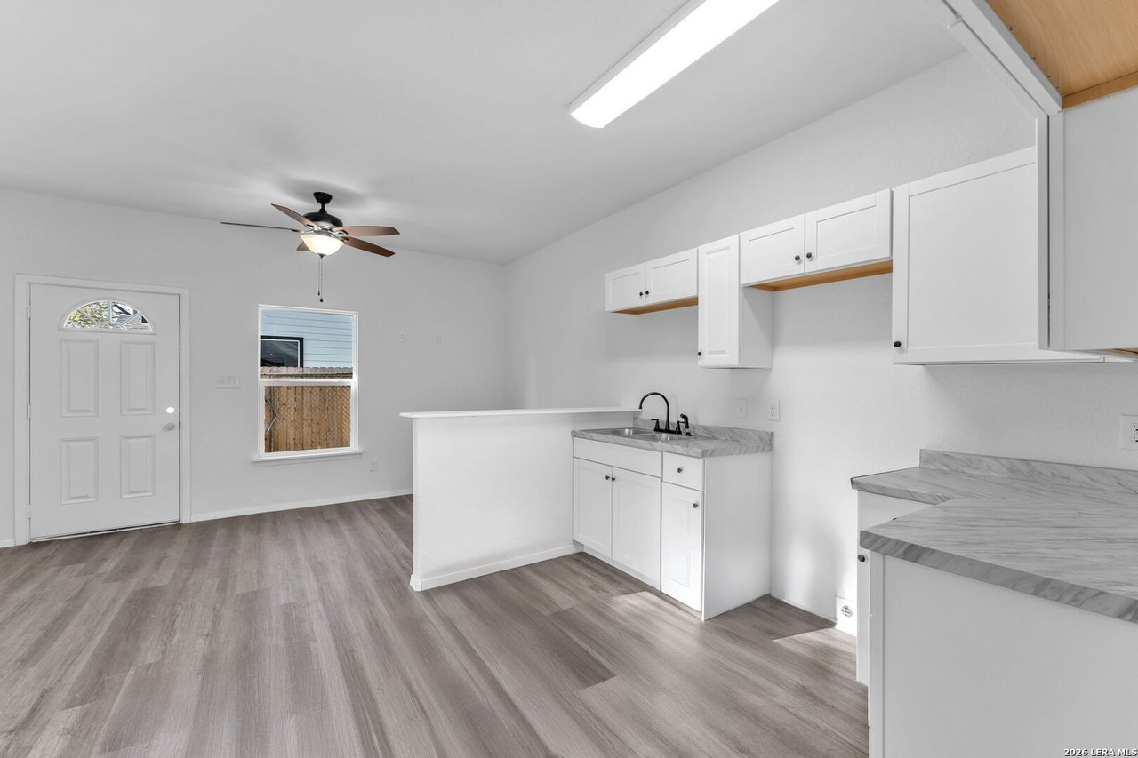3009 Mcarthur Ave #301-302 - Photo 6 of 19