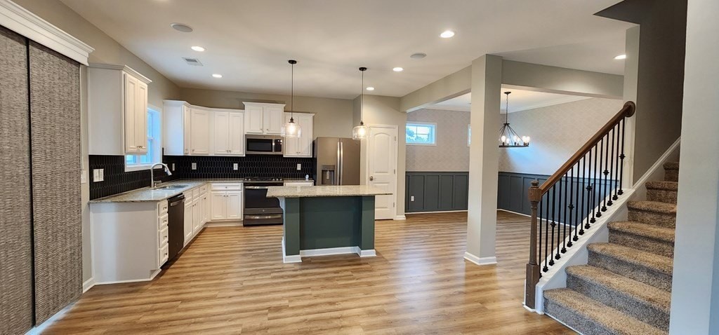 451 Curlew Cir - Photo 3 of 39